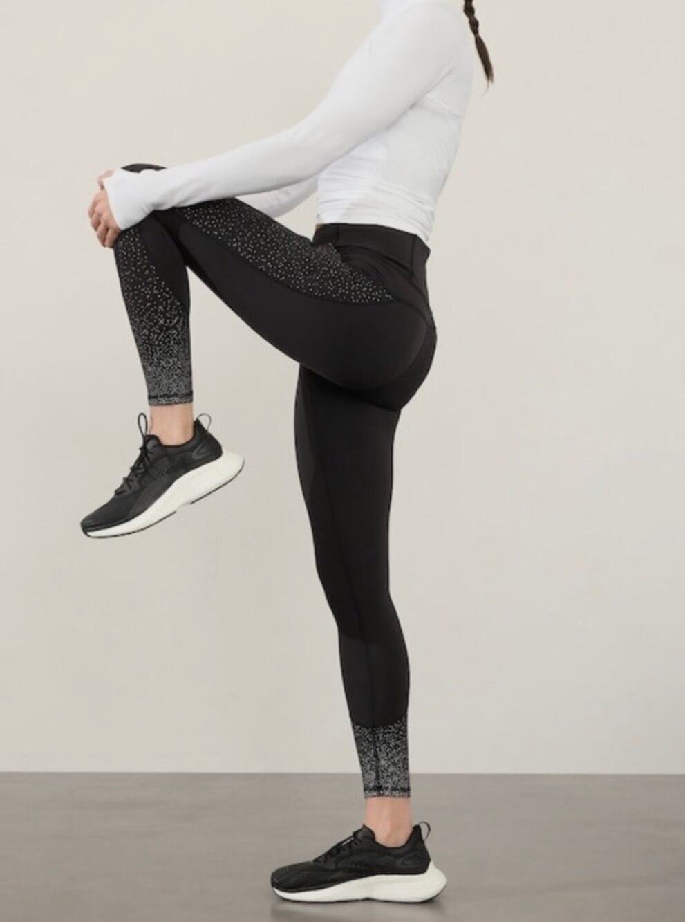 Athleta Rainier Tight Womens Size L Orion Black Reflective Running Legging *EUC